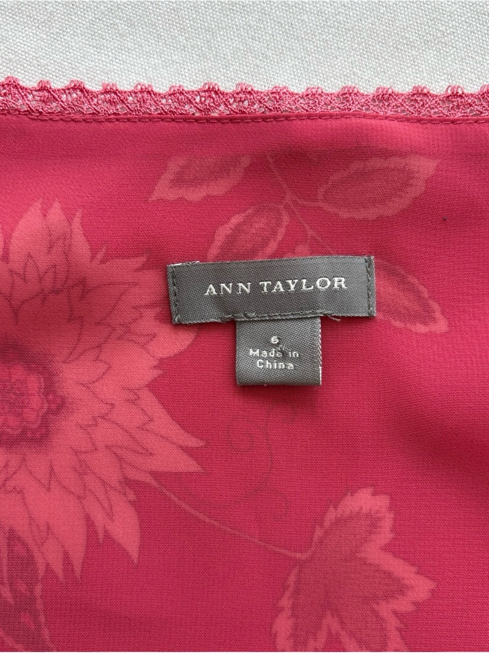 Ann Taylor 92% Silk Blend Floral & Paisley Flutter Sleeve Blouse - Picture 3 of 6